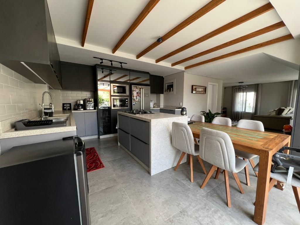 Casa em Pinheira, Palhoça. 4 quartos, 240m². Imagem 9 de 21